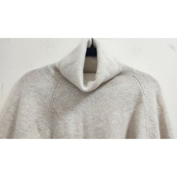 Aritzia Wilfred Free 100% Cashemir Cropped Turtleneck Sweater Oat Beige M - Picture 3 of 12
